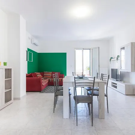 公寓 Lueda House - Trasfertisti E Turisti