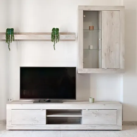 Lueda House - Trasfertisti E Turisti Apartmán