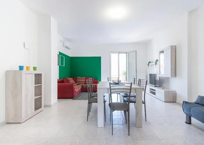 Daire Lueda House - Trasfertisti E Turisti