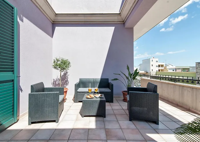 Lueda House - Trasfertisti E Turisti * Surbo